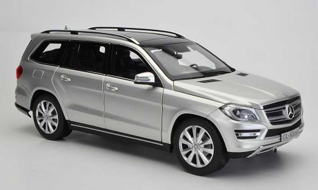 Mercedes Classe GLK 1/18 Norev GL-Klasse (X166) grey 2012 diecast model cars