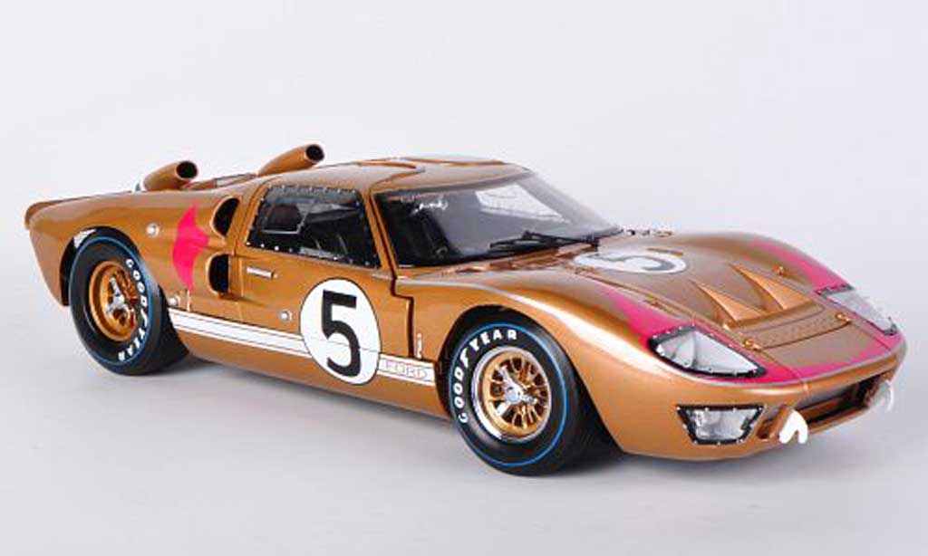 Ford GT40 1/18 Shelby Collectibles GT 40 MkII No.5 Team Holman/Moody R.Bucknum / D.Hutcherson 1966 diecast model cars