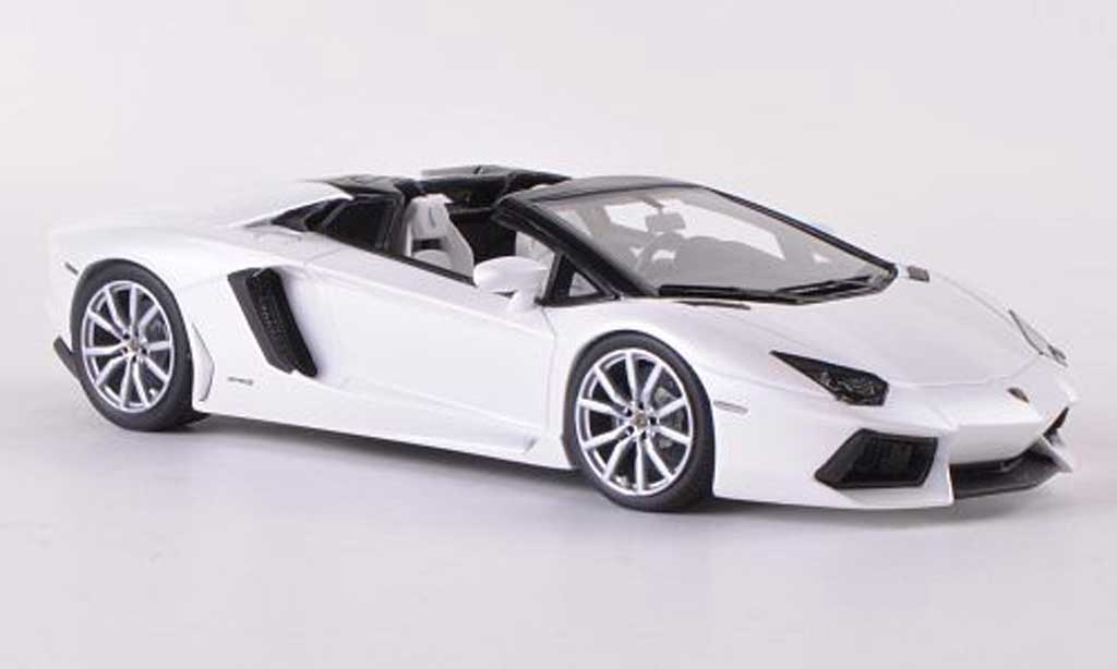 Lamborghini Aventador Roadster 1/43 Look Smart Roadster LP700-4 white diecast model cars