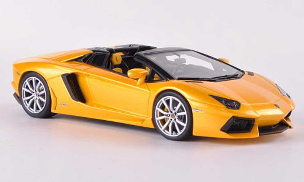 Lamborghini Aventador LP700-4 1/43 Look Smart LP700-4 Roadster met.yellow diecast model cars