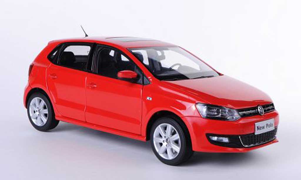 Volkswagen Polo 1/18 Paudi V red Asien-Version 2011 diecast model cars