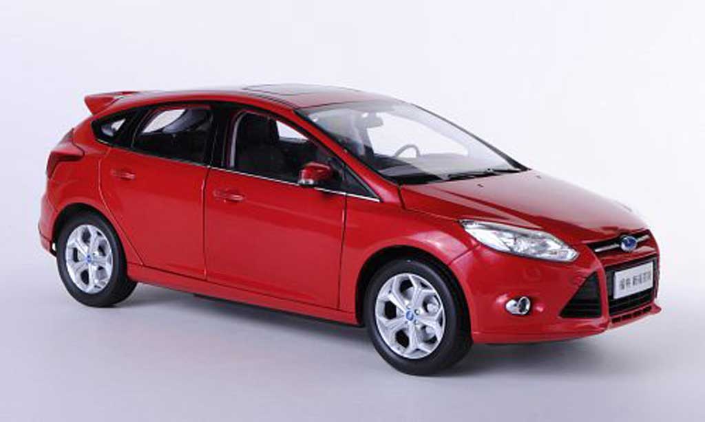 Ford Focus 1/18 Paudi S MkIII red Asien-Version 2012 diecast model cars