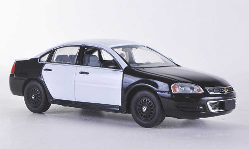 Chevrolet Impala 2011 1/43 First Response 2011 black/white mit Police-Zubehor diecast model cars