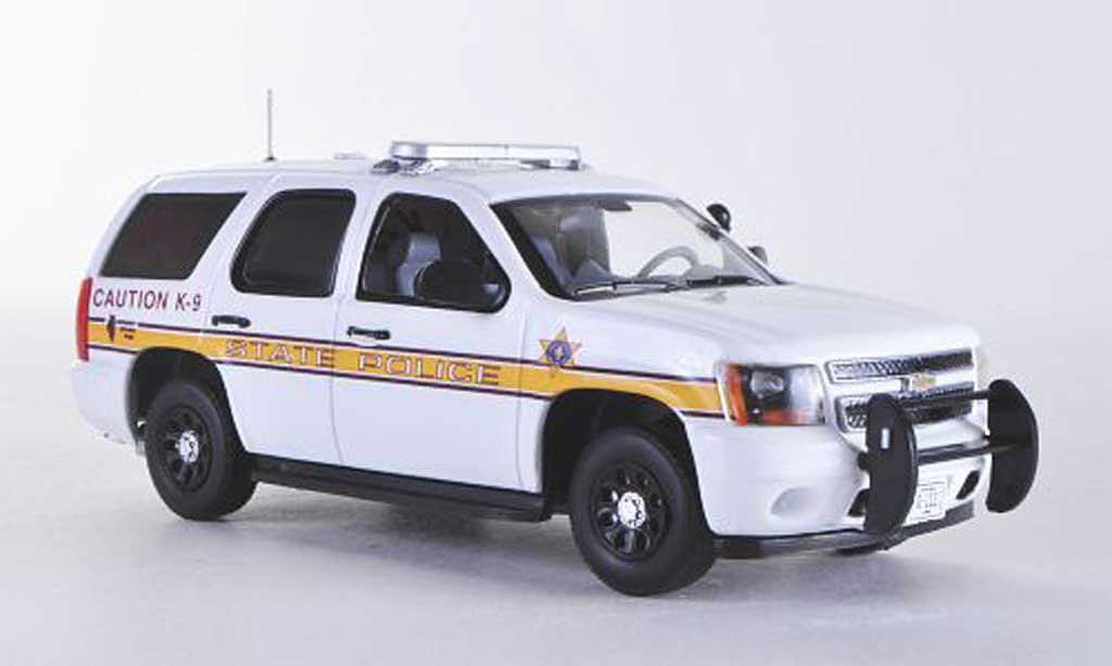 Chevrolet Tahoe 1/43 First Response Illinois State Police Police (USA) 2011 diecast model cars