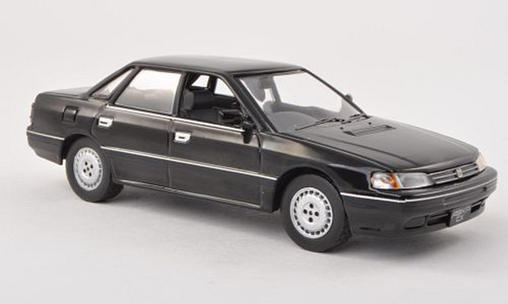 Isuzu Aska 1/43 IXO CX black RHD 1990 diecast model cars