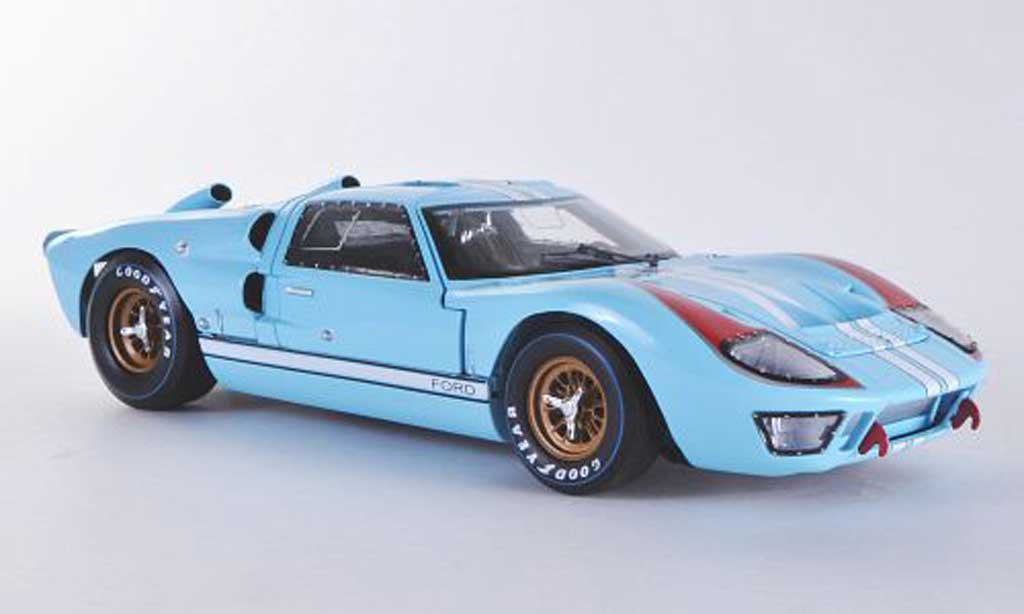 Ford GT40 1/18 Shelby Collectibles GT 40 MK IIblue mit whiteen Streifen 1966 diecast model cars