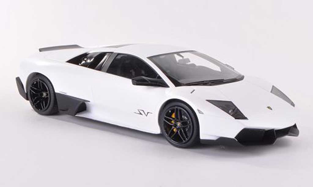 Lamborghini Murcielago LP670 1/18 MR Collection LP670 4 SV Fixed Wing mattwhite diecast model cars