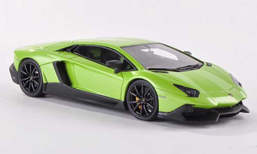 Lamborghini Aventador LP720-4 1/43 Look Smart LP720-4 50e Anniversario grun/mattblack diecast model cars