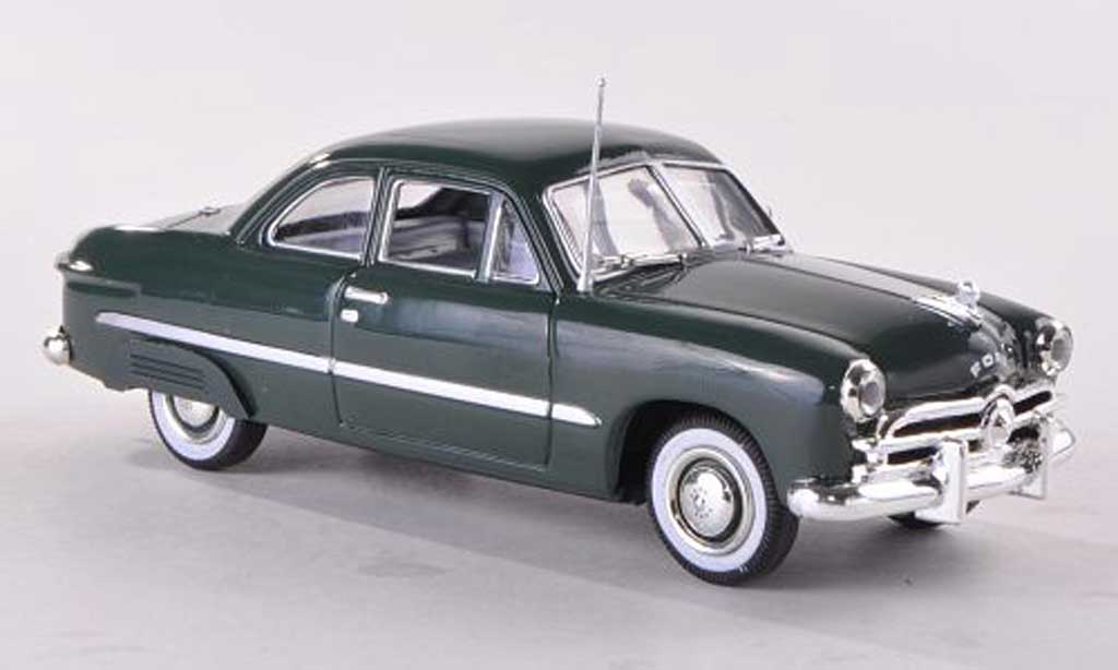 Ford Custom 1949 1/43 American Heritage Models 1949 2-Door Coupe grun mit hinteren Kotflugelabdeckungen diecast model cars