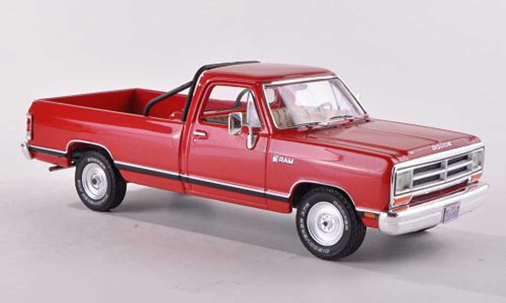 Dodge RAM 1/18 Premium X Pick Up red 1987 diecast model cars