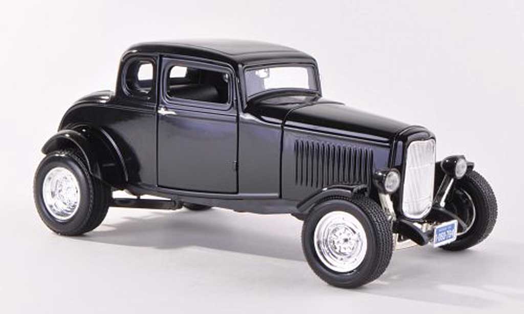 Ford 1932 1/18 Motormax Five Window Coupe black diecast model cars