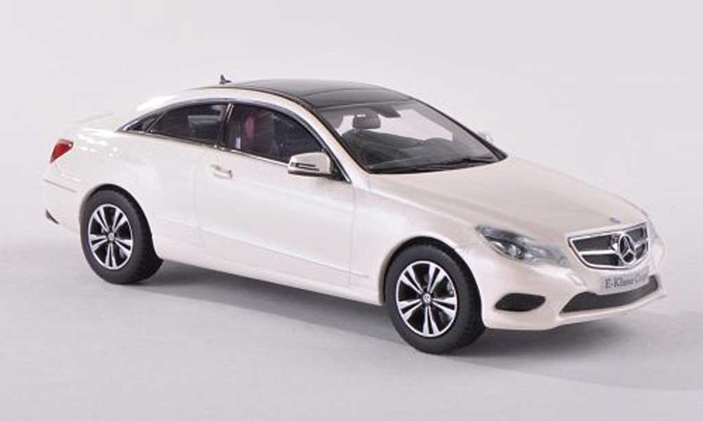 Mercedes Classe E 1/43 Kyosho Coupe white 2013 diecast model cars