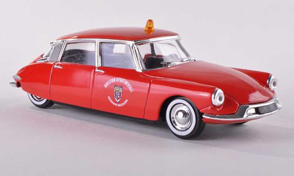 Citroen DS 1/43 Solido pompiers (F) 1956 diecast model cars