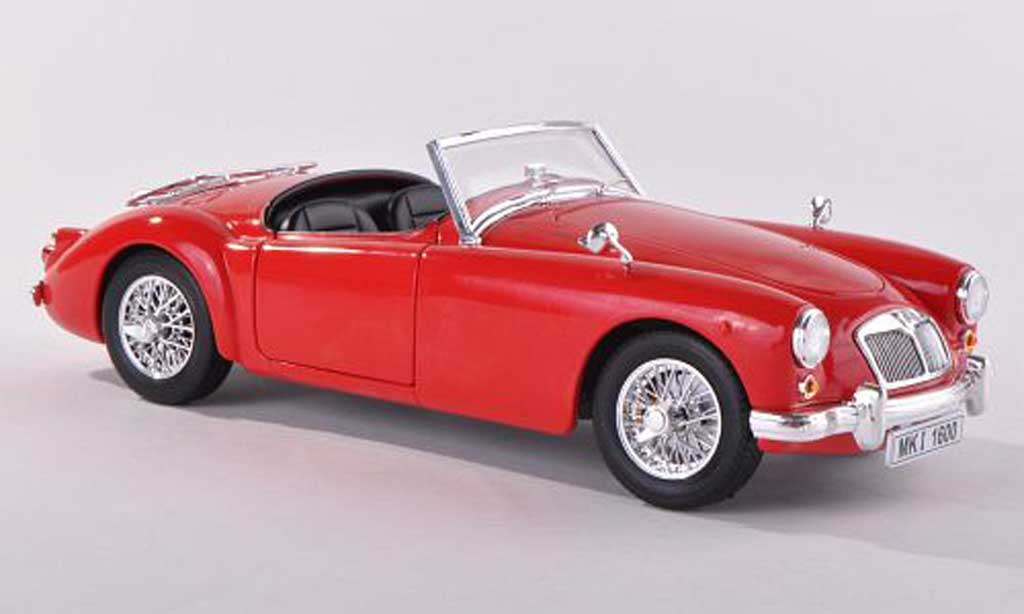 MG MGA 1/18 Revell A Roadster red Verdeck liegt avec diecast model cars