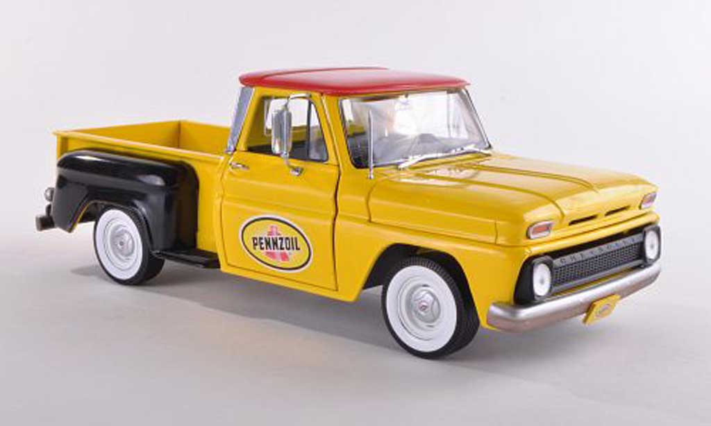 Chevrolet C-10 1/18 Greenlight Stepside Pennzoil 1965 diecast model cars