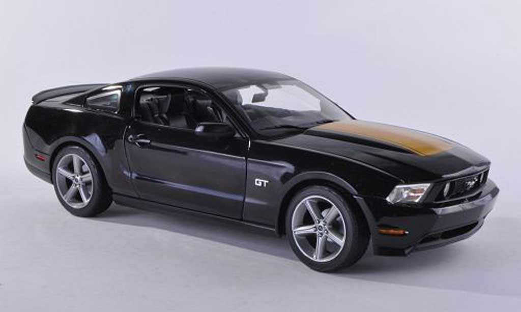 Ford Mustang 2010 1/18 Greenlight 2010 GT black/dore diecast model cars