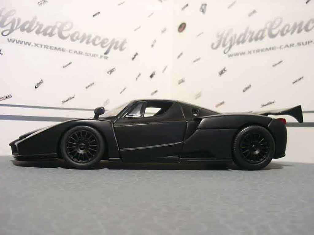 Ferrari Enzo Coupe nero 1/18 Hot Wheels