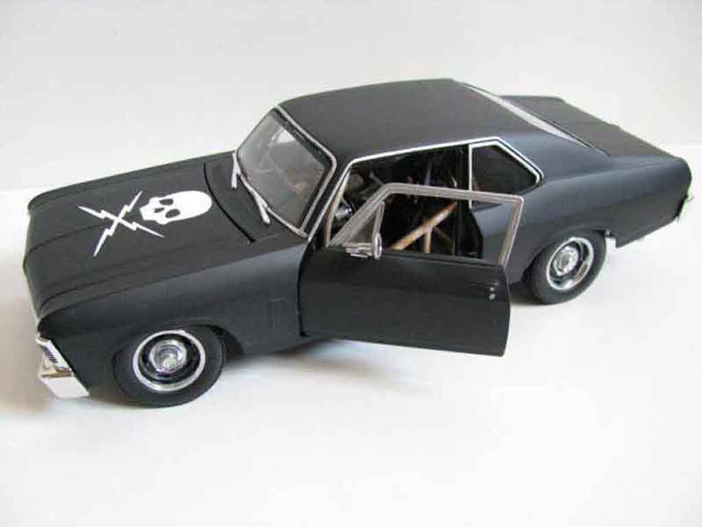 Chevrolet Nova Coupe death proof 1/18 Maisto