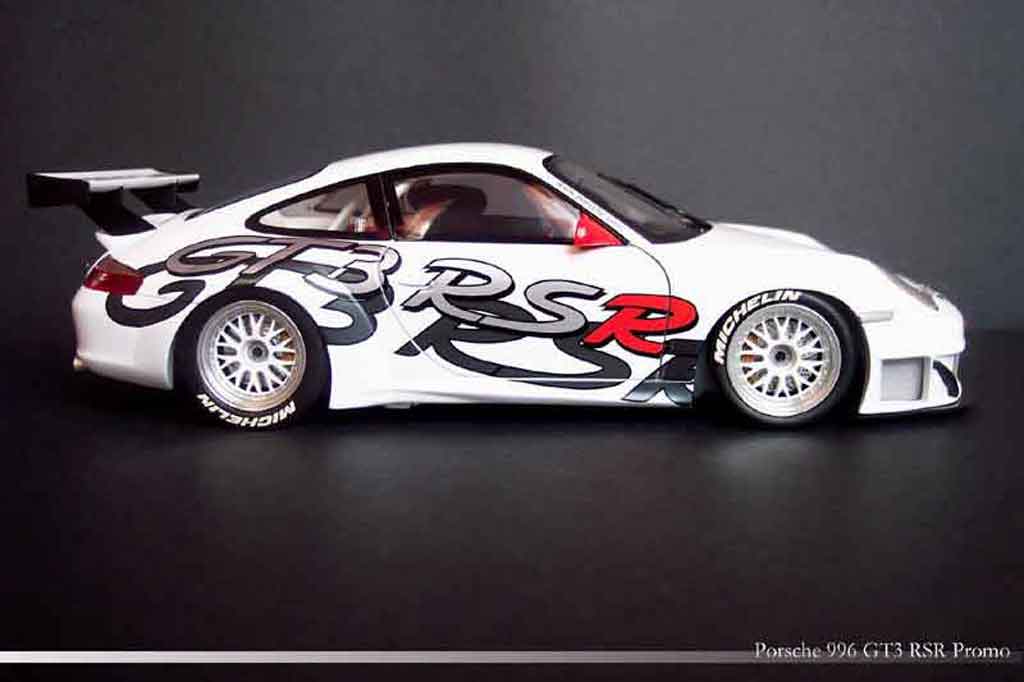 Porsche 911 GT3 RSR promo car 1/18 Minichamps