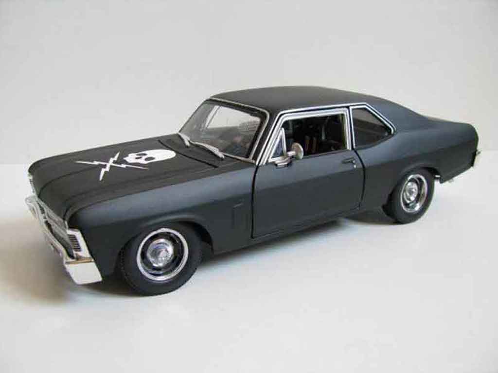 Chevrolet Nova 1/18 Maisto death proof diecast model cars