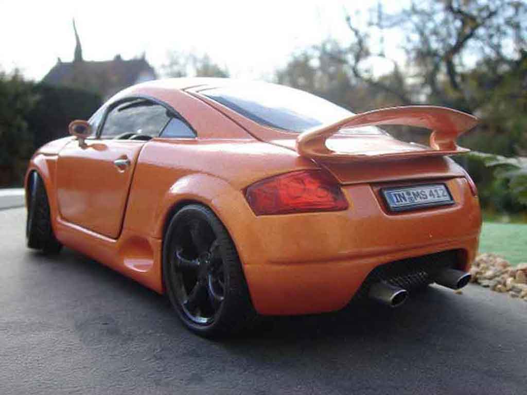 Audi TT coupe orange tuning jantes techart 1/18 Revell