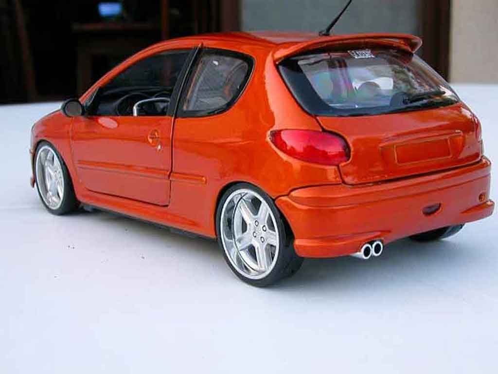Peugeot 206 RC orange tuning 1/18 Norev