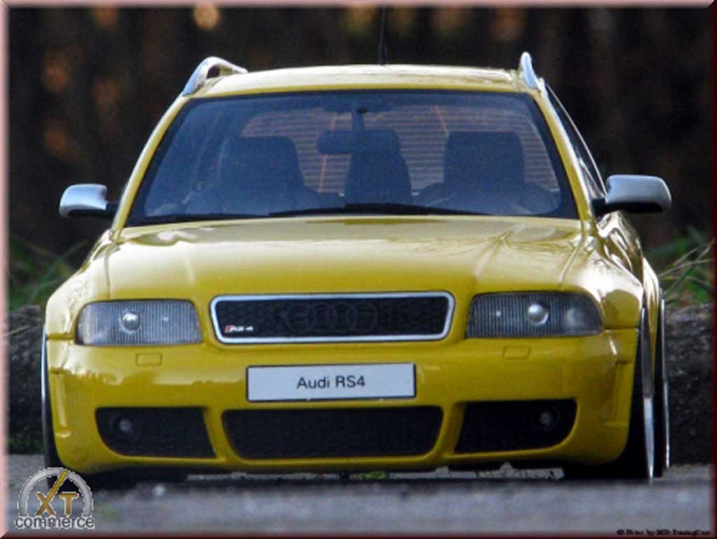 Audi RS4 avant B5 yellow jantes audi 19 pouces 1/18 Ottomobile