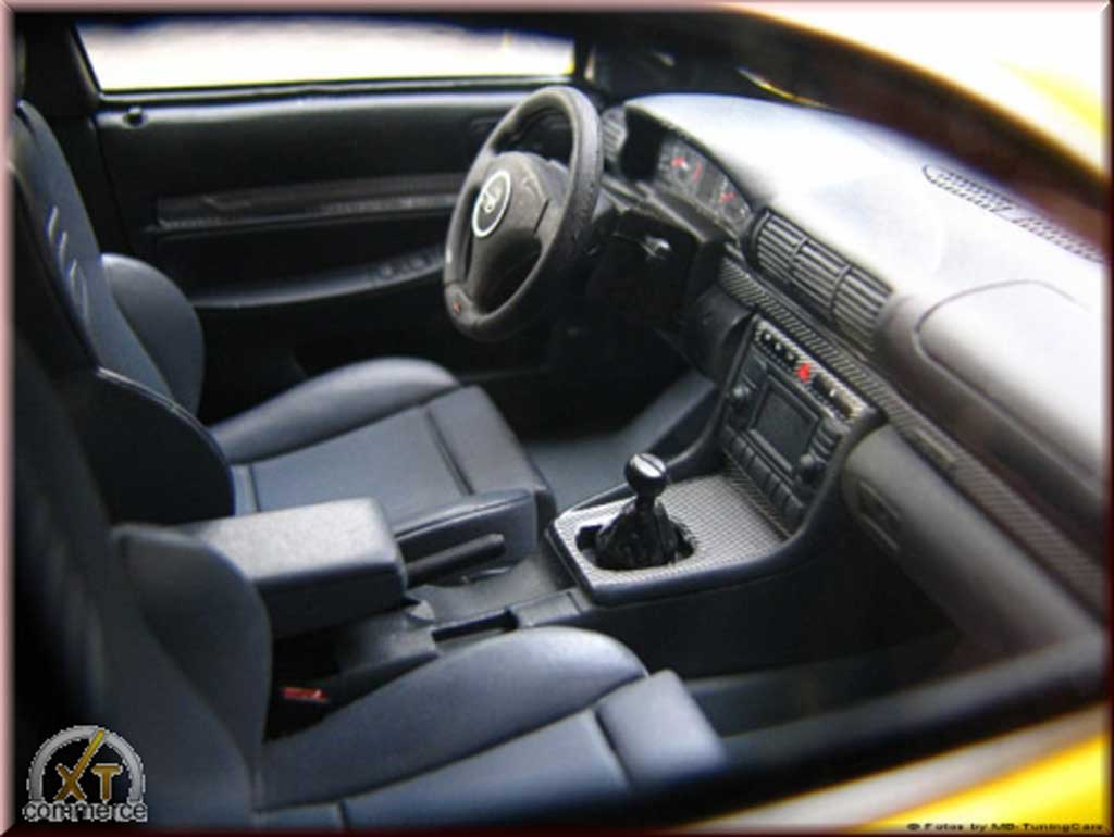 Audi RS4 avant B5 yellow jantes audi 19 pouces 1/18 Ottomobile