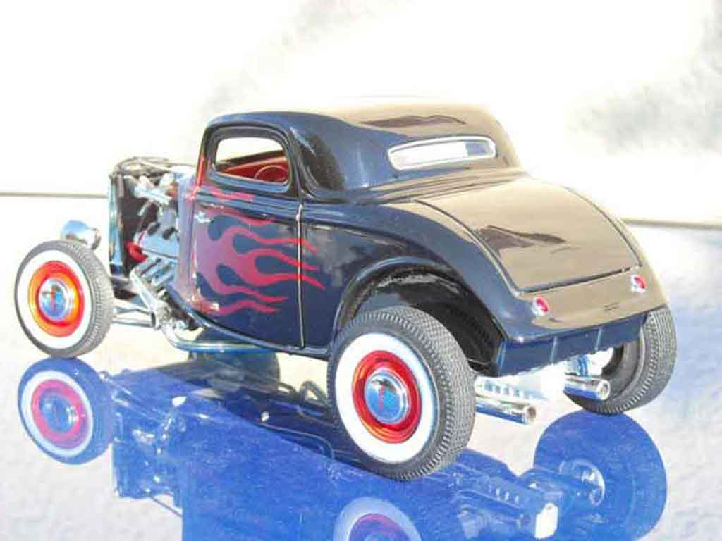 Ford 1934 Hot Rod noir flaming 1/18 Ertl