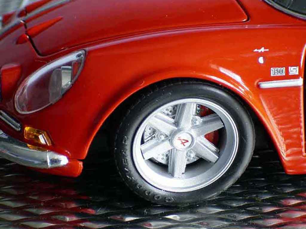 Alpine A110 1600 s 1600s red 1/18 Maisto