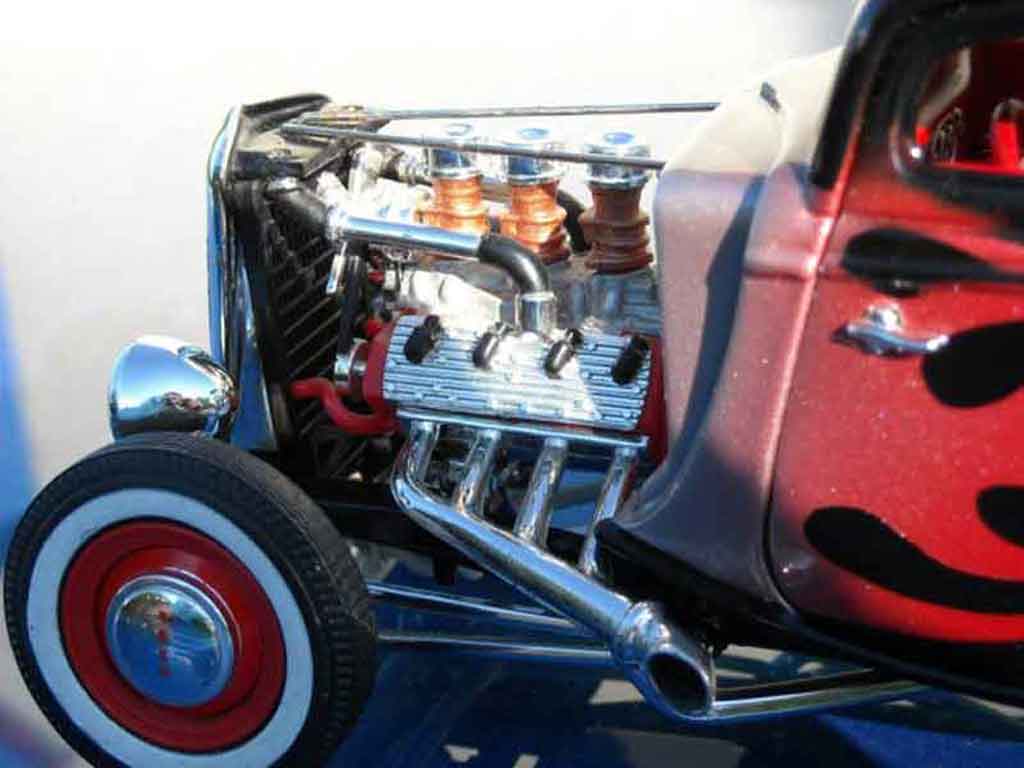 Ford 1934 Hot Rod noir flaming 1/18 Ertl