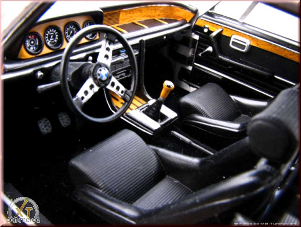 Bmw 3.0 CSL white kit deco l 1/18 Autoart