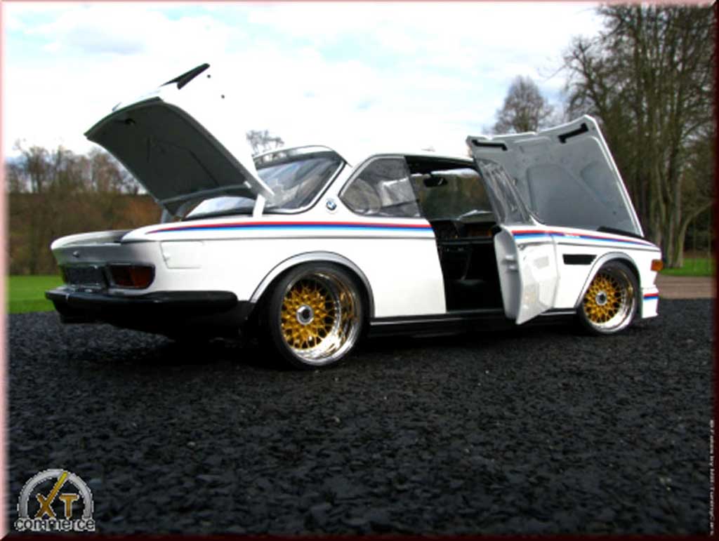 Bmw 3.0 CSL white kit deco l 1/18 Autoart