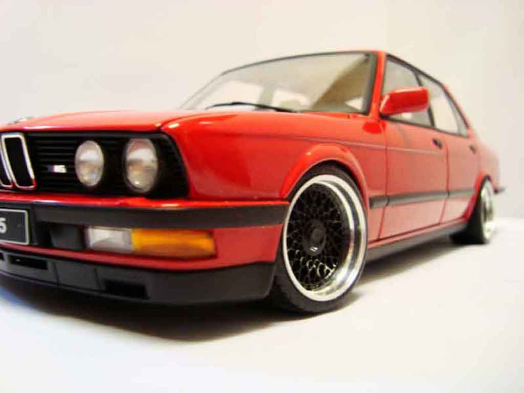 Bmw M5 E28 1/18 Autoart E28 red jantes bbs 17 pouces diecast model cars