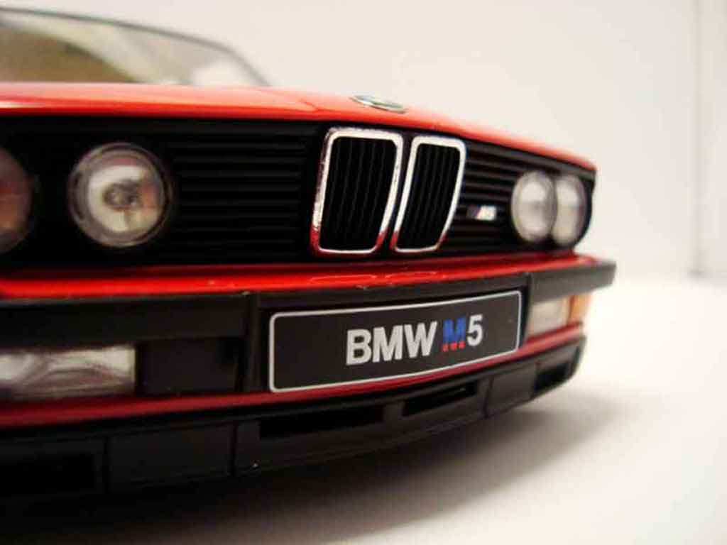 Bmw M5 tuning E28 red jantes bbs 17 pouces 1/18 Autoart
