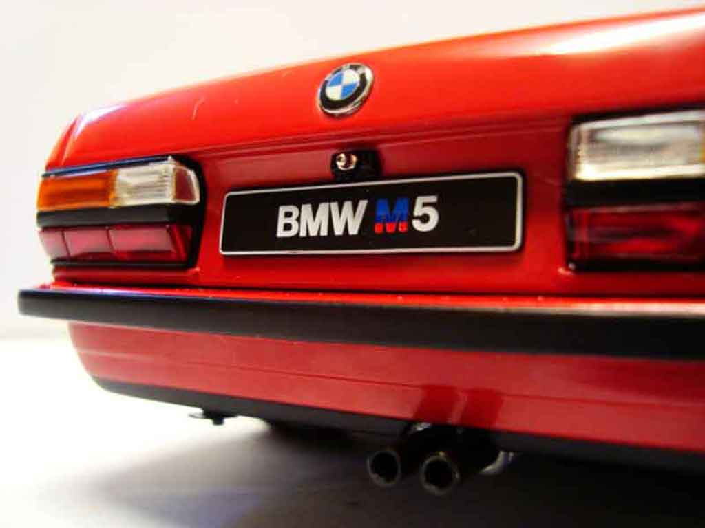 Bmw M5 tuning E28 red jantes bbs 17 pouces 1/18 Autoart