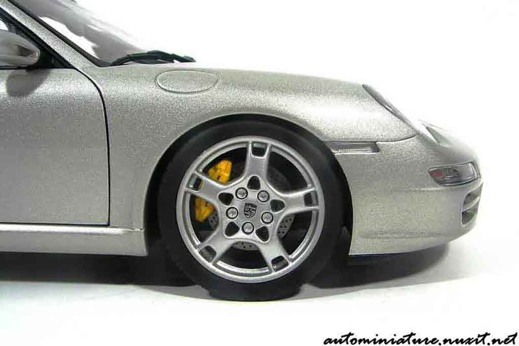 Porsche 911 S Carrera grey polaire 1/18 Autoart