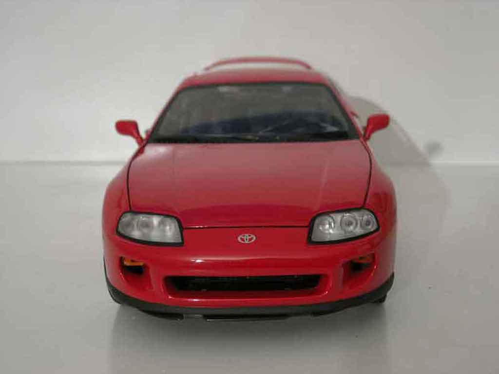 Toyota Supra Base mkiv red 1/18 Kyosho