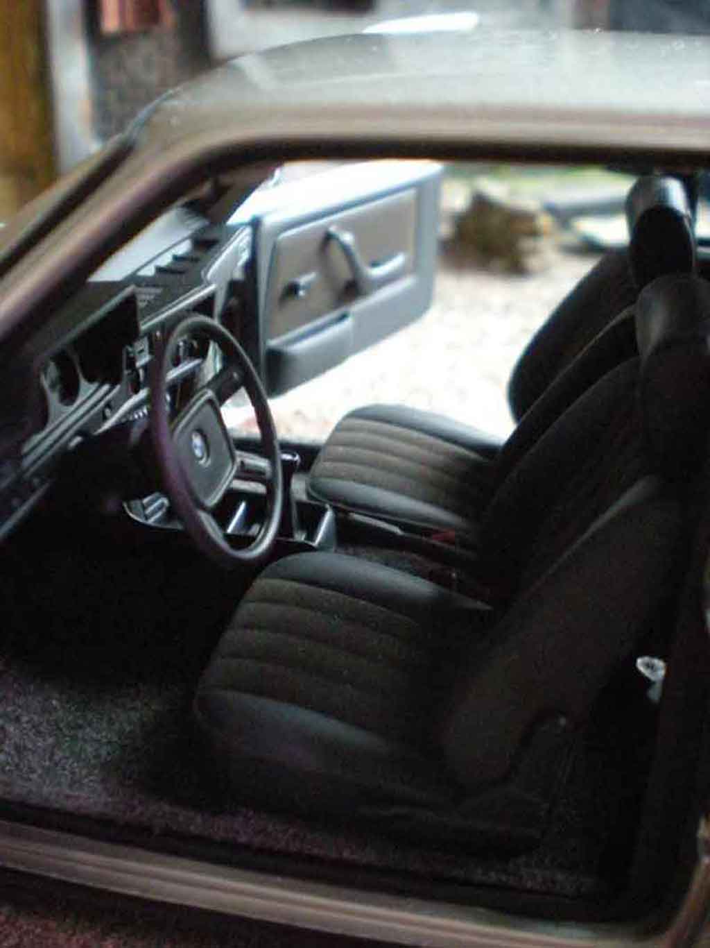 Bmw 323 coupe e21 grey argent polaris grey 1977 1/18 Autoart