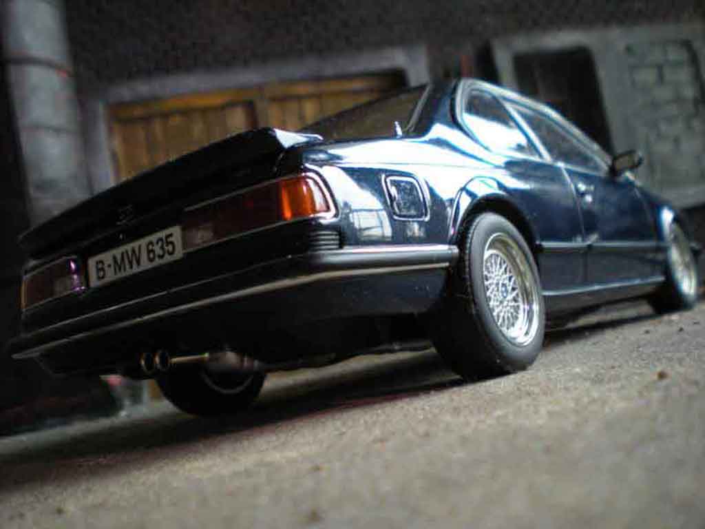 Bmw 635 CSi m blue metallic 1/18 Autoart