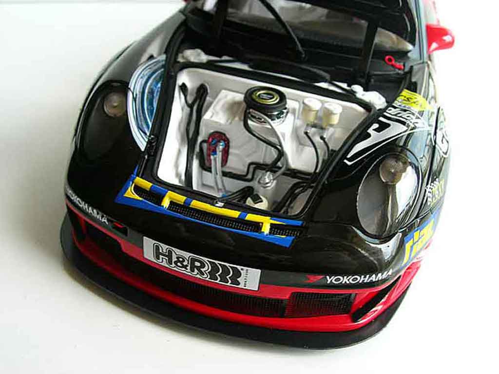 Porsche 911 GT3 RSR yokohama 1/18 Autoart