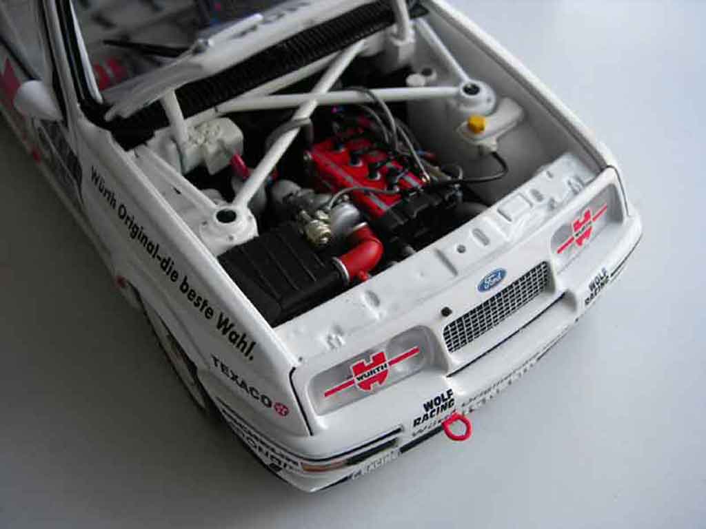 Ford Sierra RS 500 a.hahne 1/18 Minichamps