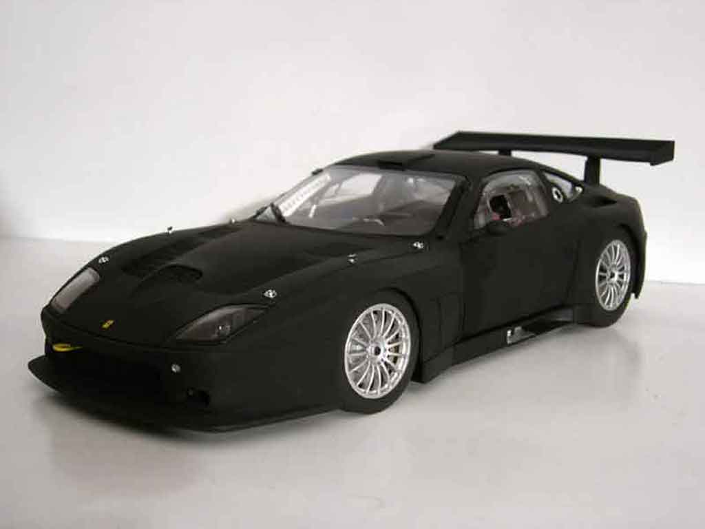 Ferrari 575 GTC competition satin black 1/18 Kyosho