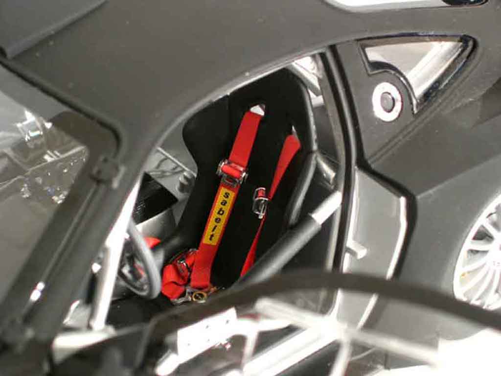 Ferrari 575 GTC competition satin black 1/18 Kyosho