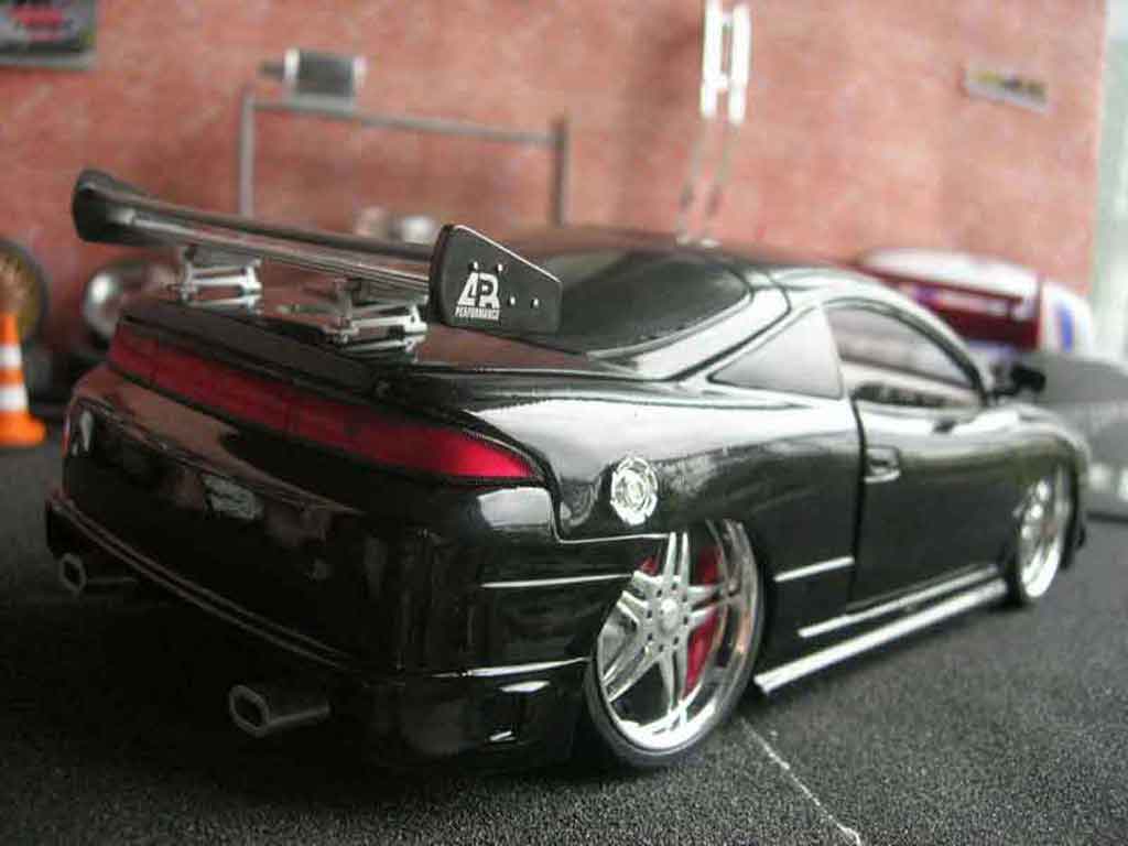 Mitsubishi Eclipse Base tuning 1/18 Racing Champion