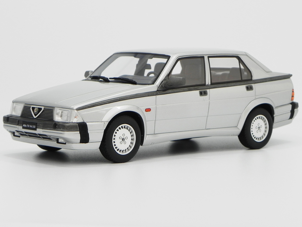 Alfa Romeo 75 V6 1/18 Laudoracing Models V6 3.0 LM087C grey diecast model cars