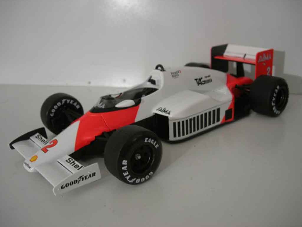 McLaren MP4-12C 1/18 Solido MP4 /2b alain prost 1985 diecast model cars