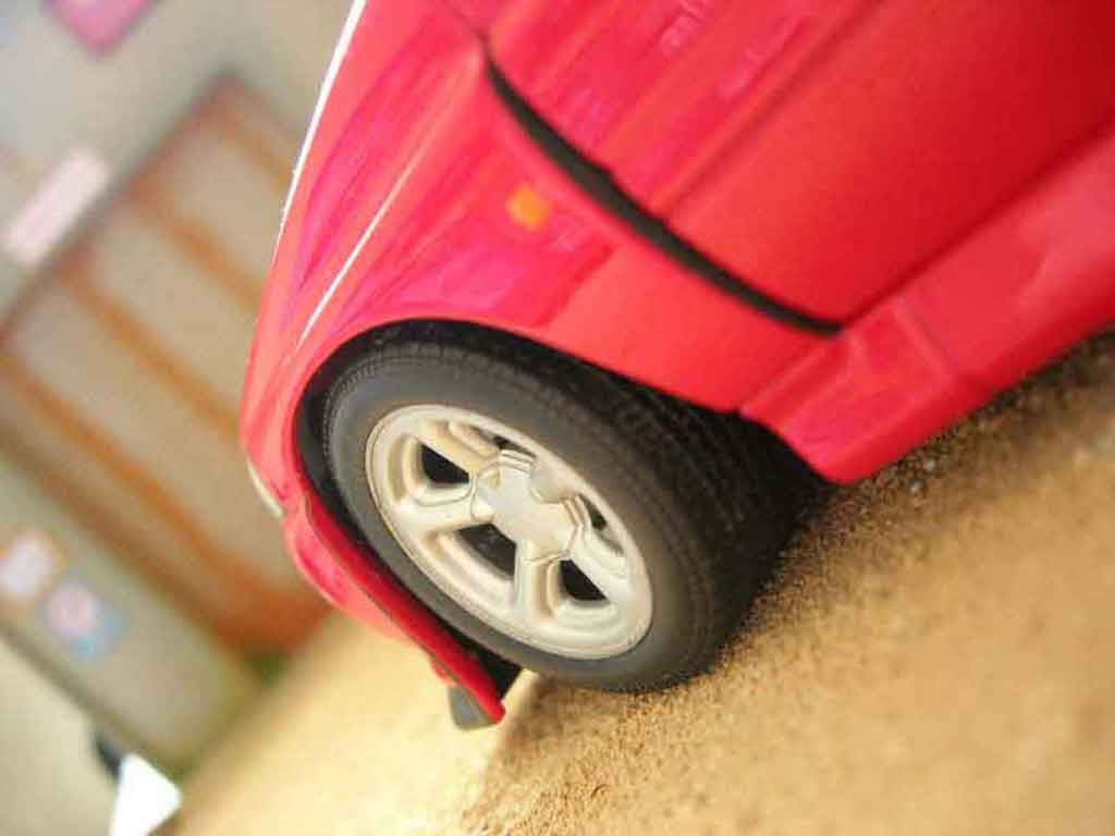Ford Escort Cosworth rs red 1/18 Ut Models