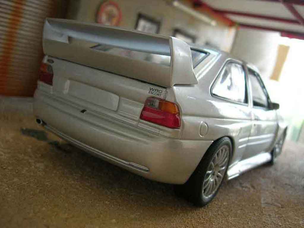 Ford Escort WRC rs 1/18 Ut Models