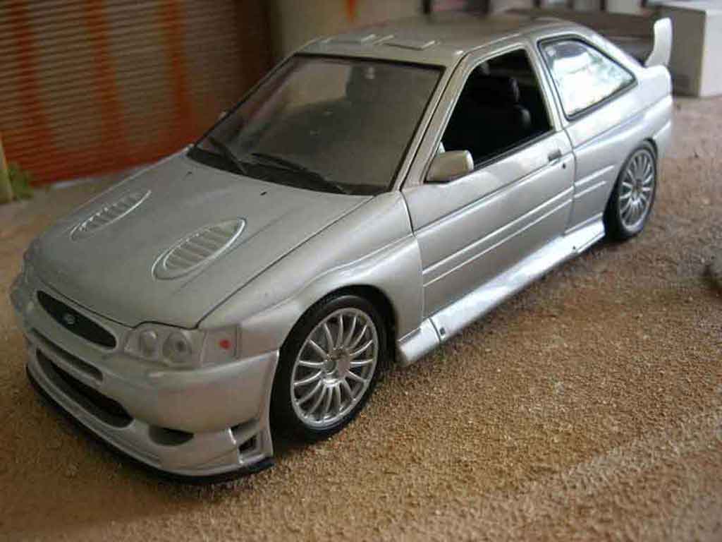 Ford Escort WRC rs 1/18 Ut Models